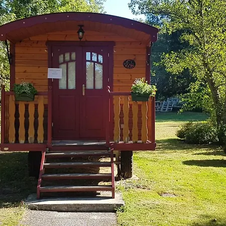 Domaine De Chalétang Chalet *